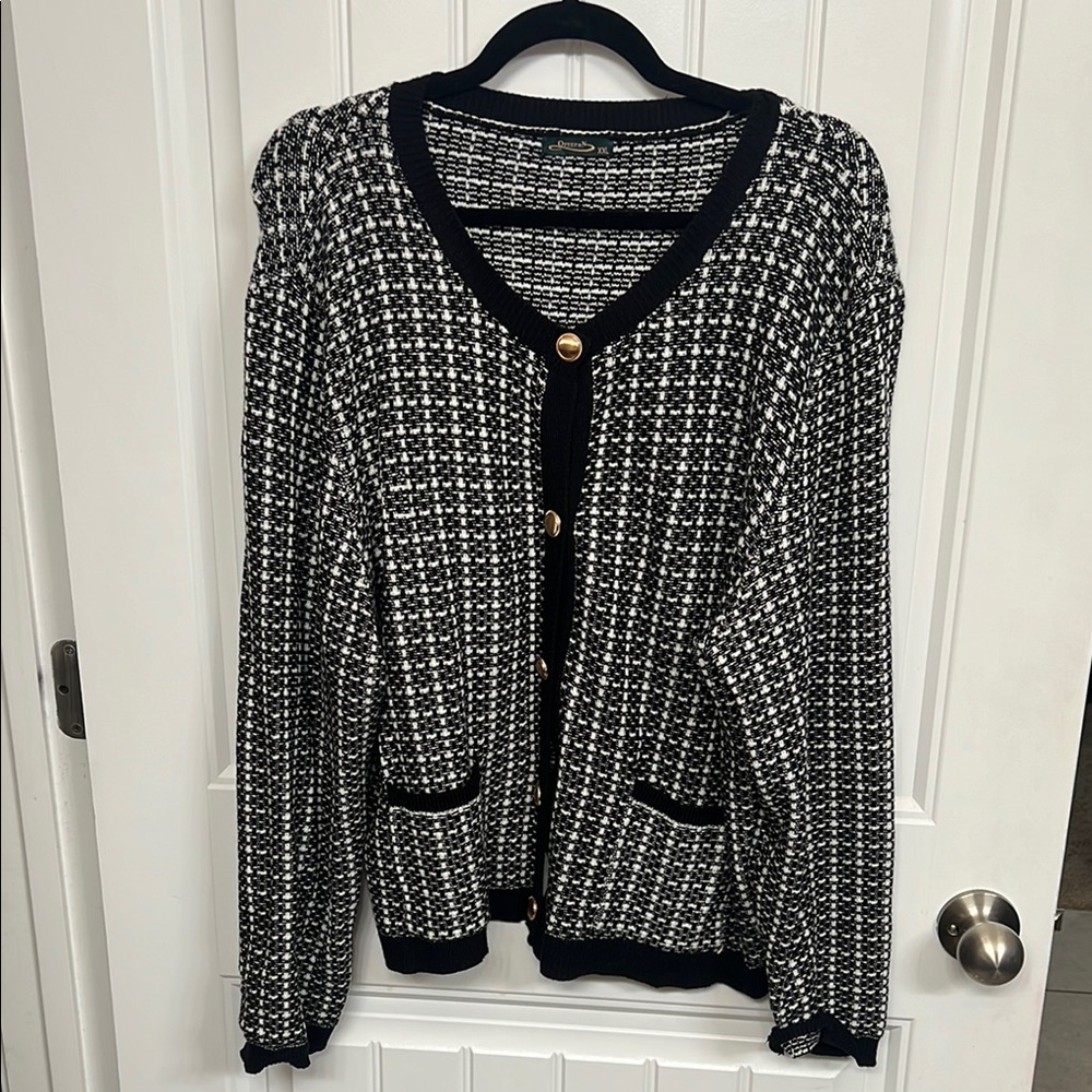 Black and White Women's Sweater